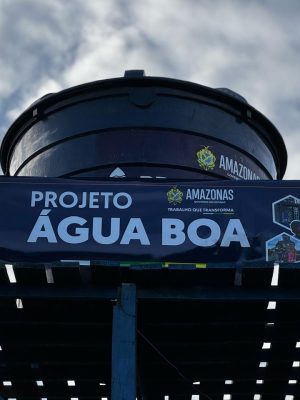 Moradores da Comunidade Santo Antônio-Paraná do Moura, São Lázaro-Paraná do Preto (Ressaquinha) e Nossa Senhora de Fátima, no município de Urucurituba (a 208 quilômetros de Manaus), comemoram a implantação do Projeto Água Boa do Governo do Amazonas. Cerca de 100 famílias estão sendo beneficiadas com instalação de purificador, tornando o acesso à água potável mais fácil e seguro.