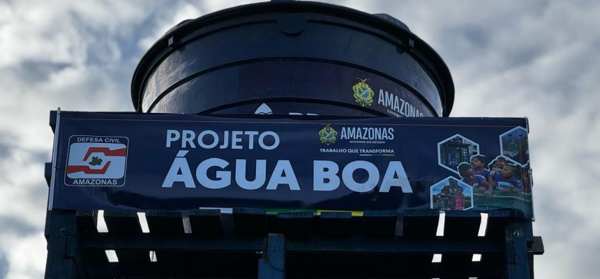 Moradores da Comunidade Santo Antônio-Paraná do Moura, São Lázaro-Paraná do Preto (Ressaquinha) e Nossa Senhora de Fátima, no município de Urucurituba (a 208 quilômetros de Manaus), comemoram a implantação do Projeto Água Boa do Governo do Amazonas. Cerca de 100 famílias estão sendo beneficiadas com instalação de purificador, tornando o acesso à água potável mais fácil e seguro.