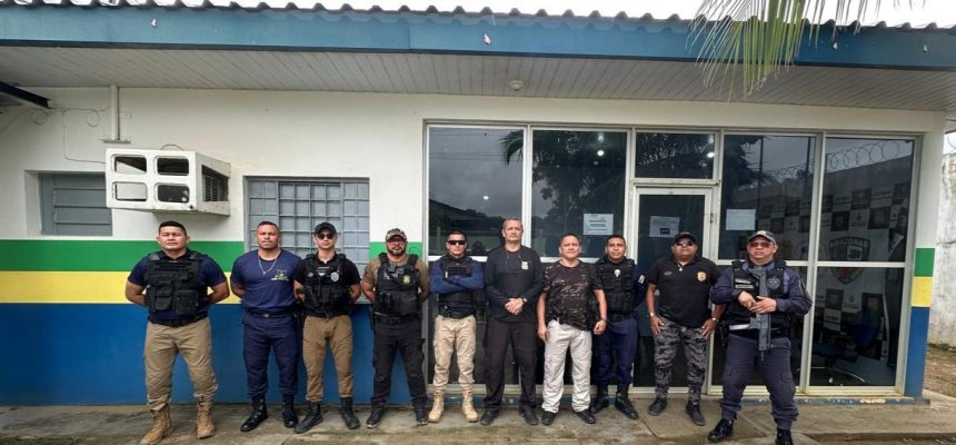 A Polícia Civil do Amazonas (PC-AM), por meio da 41ª Delegacia Interativa de Polícia (DIP) de Urucurituba (a 208 quilômetros de Manaus), com apoio da Policia Militar do Amazonas (PMAM) e Guarda Civil Municipal (GCM), deflagrou a Operação Comunidade Segura e prendeu em flagrante, na última quinta-feira (20), três indivíduos com drogas, arma de fogo e mais de R$ 2,4 mil em espécie. A ação foi realizada na zona rural do município.