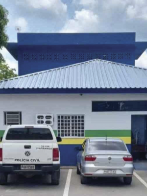 A Polícia Civil do Amazonas (PC-AM), por meio das 38ª e 41ª Delegacias Interativas de Polícia (DIPs) de Itapiranga e Urucurituba A Polícia Civil do Amazonas (PC-AM), por meio das 38ª e 41ª Delegacias Interativas de Polícia (DIPs) de Itapiranga e Urucurituba (a 227 e 208 quilômetros de Manaus, respectivamente), cumpriu, na segunda-feira (11), mandado de prisão preventiva de Rayson Fernandes de Souza, de 20 anos, apontado como o principal autor da tentativa de homicídio praticada contra um homem, de 53 anos, ocorrida em Itapiranga. A prisão foi efetuada em Urucurituba.